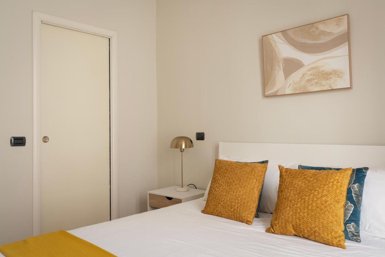Santa Tecla Living Faravelli 4 Apartment Milan Luaran gambar
