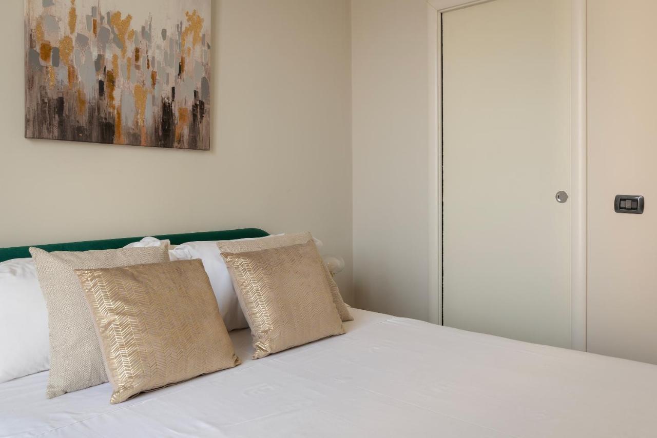 Santa Tecla Living Faravelli 4 Apartment Milan Luaran gambar