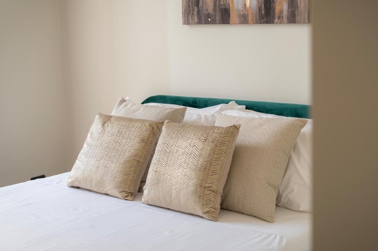 Santa Tecla Living Faravelli 4 Apartment Milan Luaran gambar