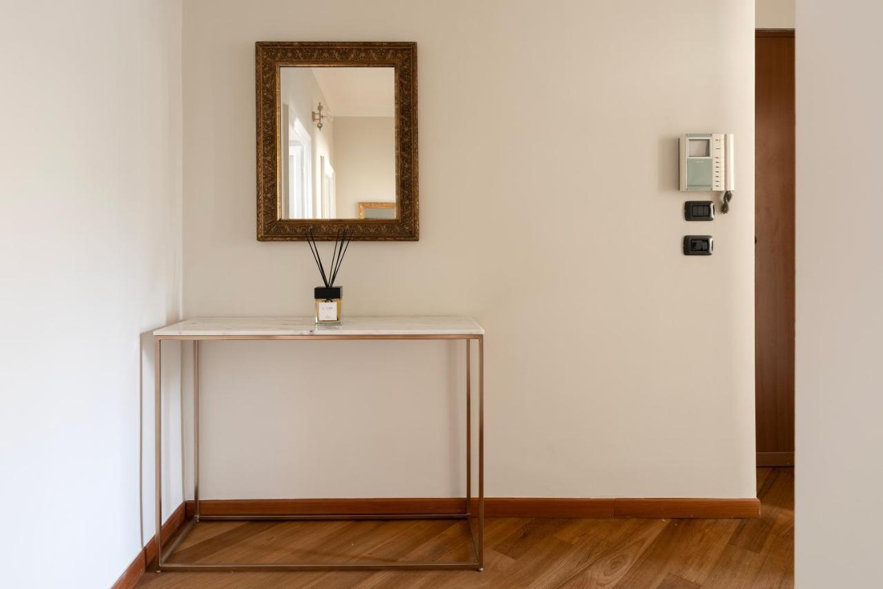 Santa Tecla Living Faravelli 4 Apartment Milan Luaran gambar